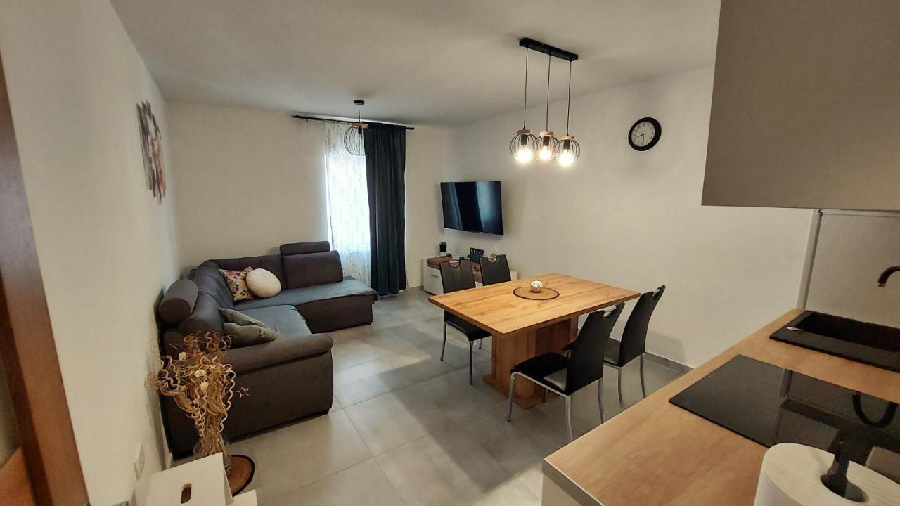 Apartman Zengg Dış mekan fotoğraf